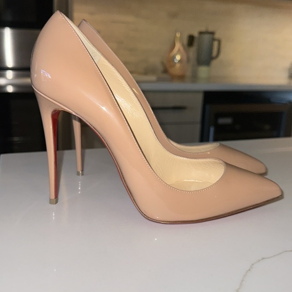 Christian Louboutin So Kate Heels NWT